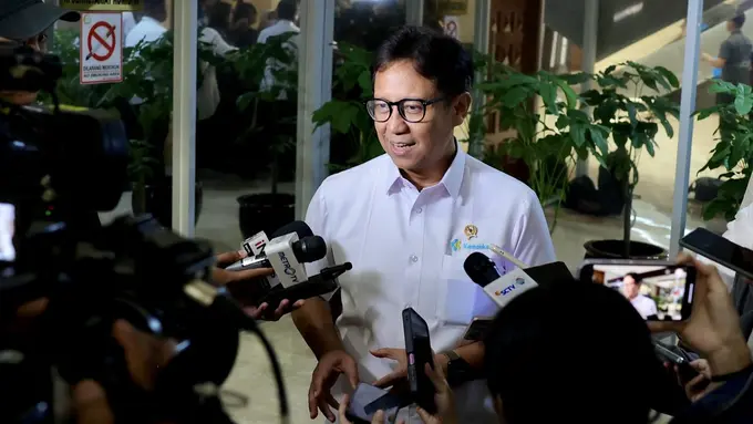 Menkes Budi ungkap bahwa mulai 2025 warga yang berulang tahun dapat kado berupa skrining kesehatan sesuai golongan usia (Foto Dok Kemenkes)