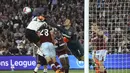 <p>Di babak kedua, Tak ada gol balasan bisa dicetak MU meski bisa menghadirkan beberapa peluang ke gawang West Ham. (AP Photo/Ian Walton)</p>
