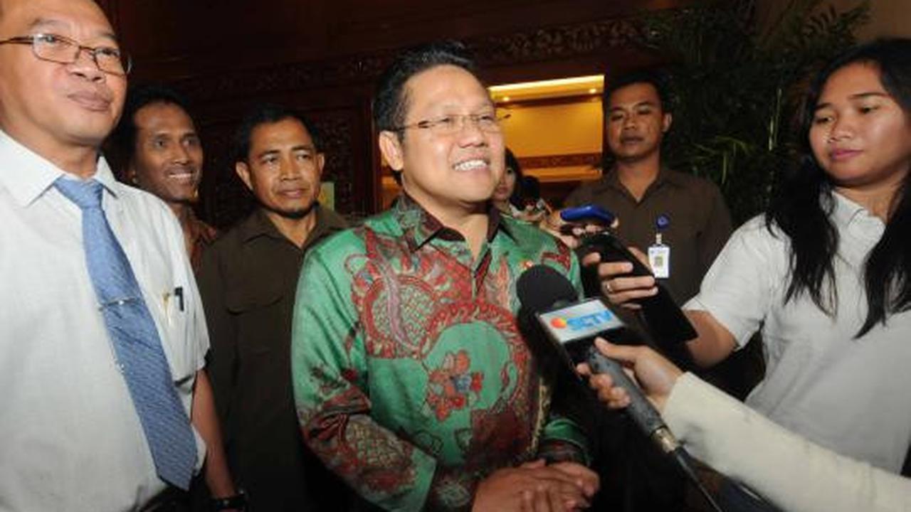 Menakertrans berikan "Paramakarya" ke perusahaan kecil