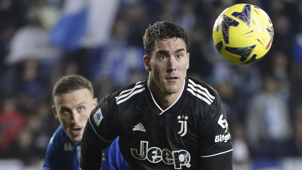 Foto: Ekspresi Tak Ada Gairah Pemain Juventus saat Lawan Empoli, Kena Pengurangan Poin Sebelum Bertanding