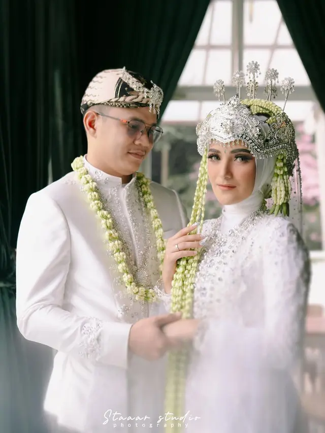 Serupa Tapi Tak Sama, Detail Makeup Pengantin Hersa Echa dan Nadya Mustika yang Nyaris Mirip di Hari Pernikahan