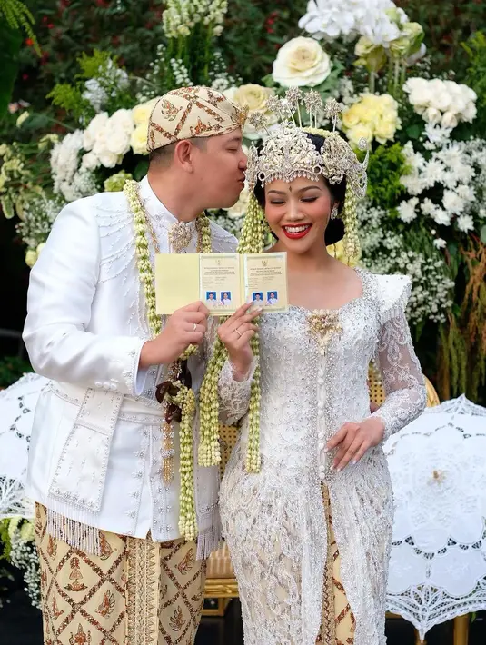 Yura Yunita dan Donne Maula (Instagram/ayungberinda)