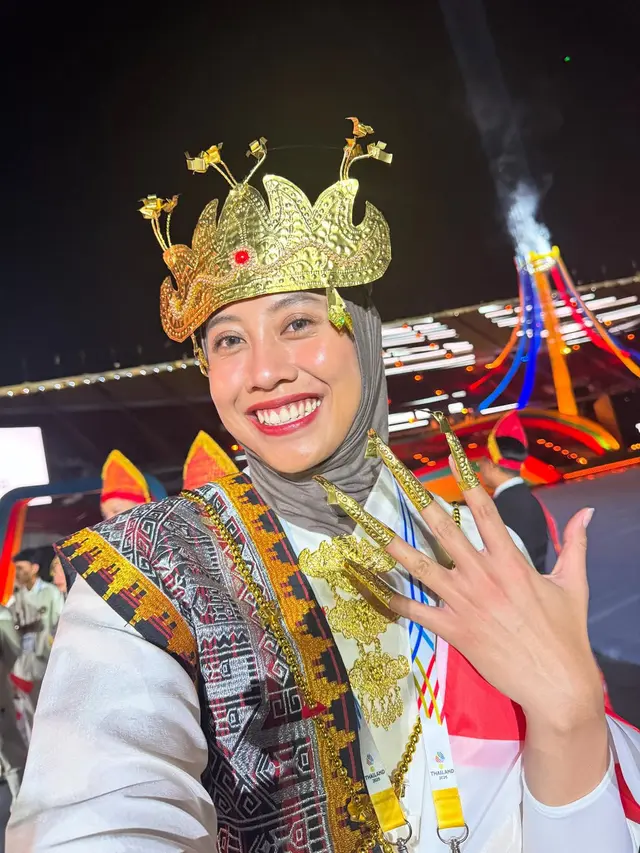 6 Pesona Busana Adat Megawati Hangestri di Opening Ceremony SEA Games 2025