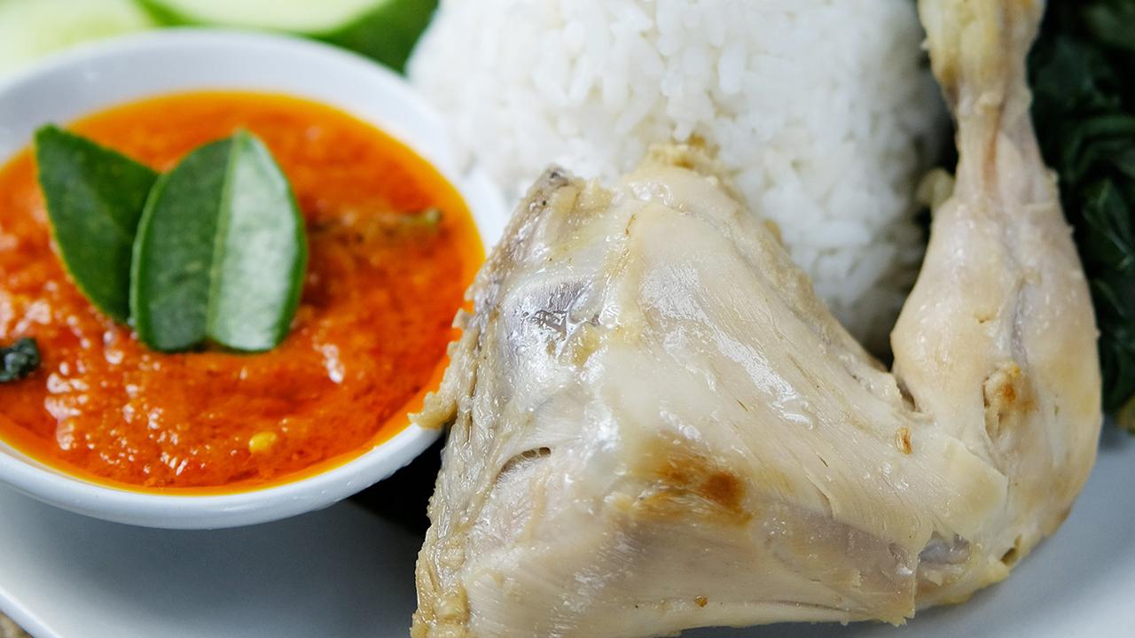 Resep Ayam Pop Padang, Ini Cara Lengkap Membuat Ayam dengan Tekstur yang Empuk dan Gurih