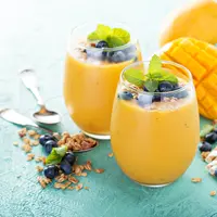 Cicipi resep praktis 4 minuman segar dan sehat berbahan dasar susu dan yoghurt dari Greenfields kemasan baru. (Dok: Greenfields)