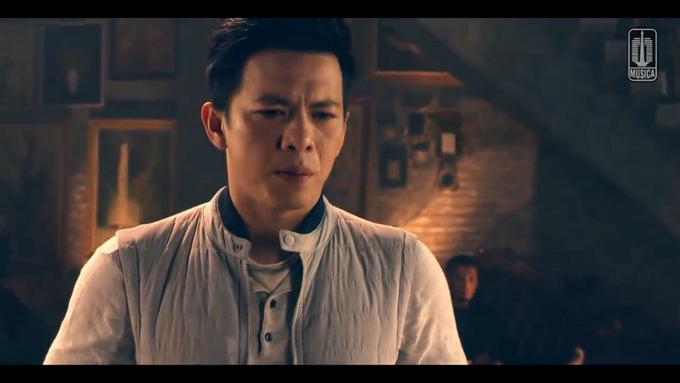 Penghayatan Mendalam Ariel NOAH di Video Klip 'Sajadah Panjang' - News