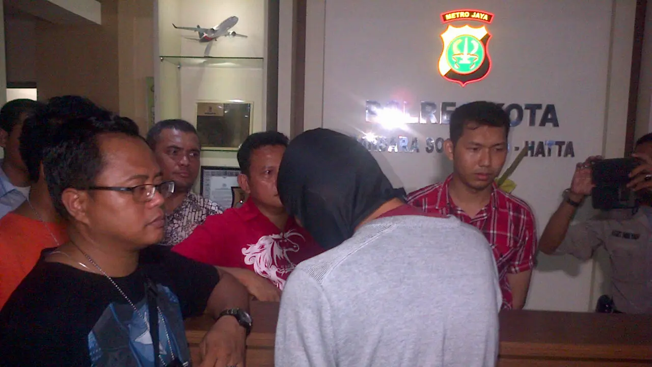 JAH, Tersangka Pembunuh Sri Wahyuni Ditahan Polres Bandara Soetta