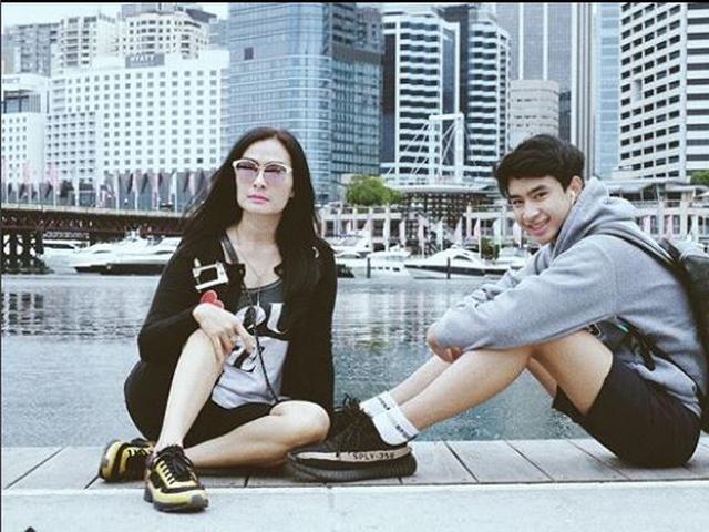 Iis Dahlia Sebut Kriteria Wanita Yang Ingin Menjadi Pacar Devano Danendra Showbiz Liputan6 Com