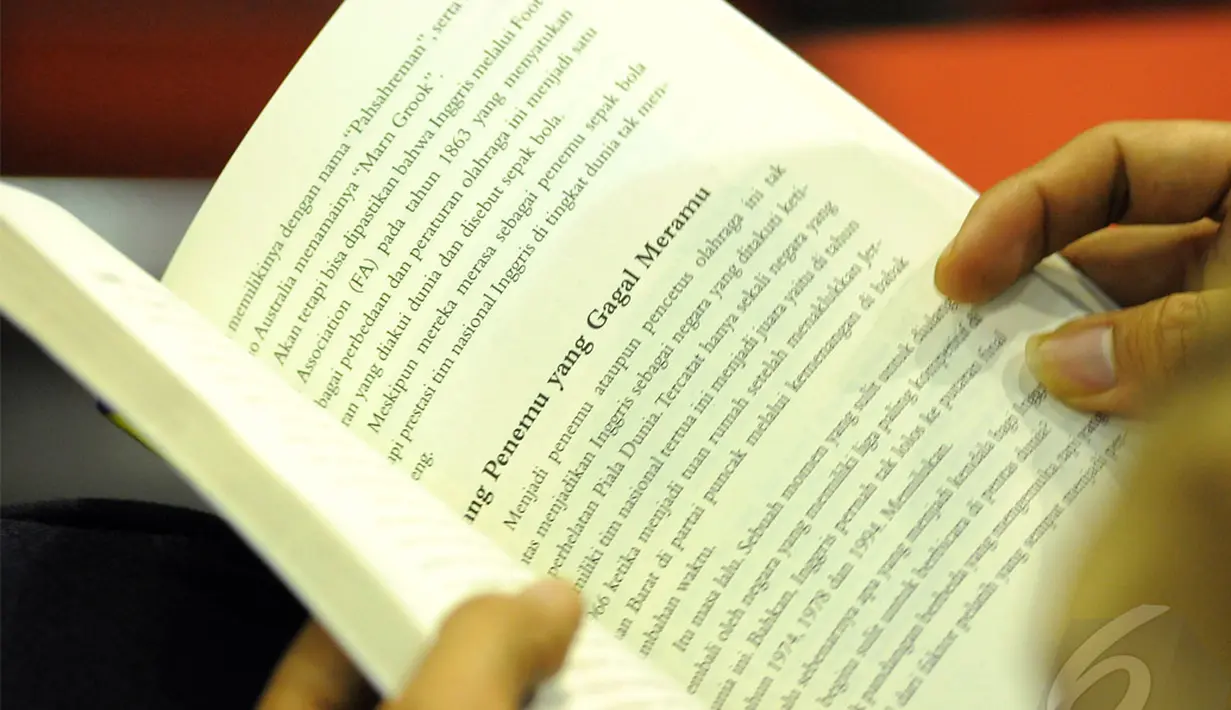 Dalam buku yang ditulis oleh dua jurnalis sepakbola ini, pembaca akan diajak berkeliling dunia mengamati kekuatan masing-masing tim, Jakarta, Kamis (29/05/2014) (Liputan6.com/Faisal R Syam).