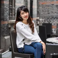 ilustrasi perempuan sederhana/Blue Titan/Shutterstock