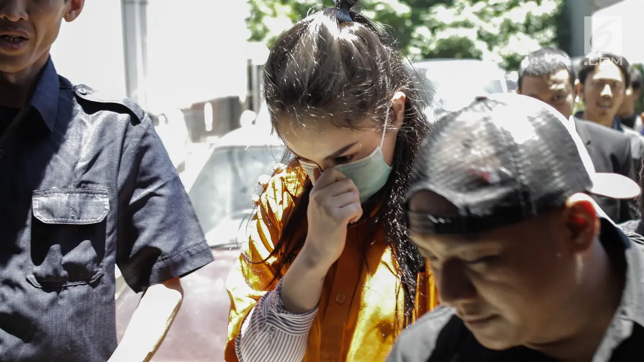 Jennifer Dunn di Kejaksaan Negeri Jakarta Selatan