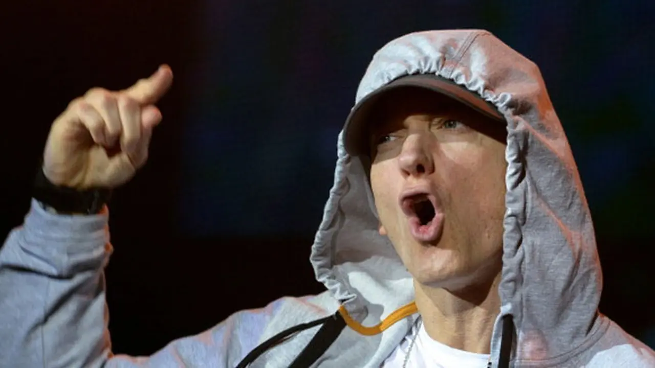 eminem-131108b.jpg