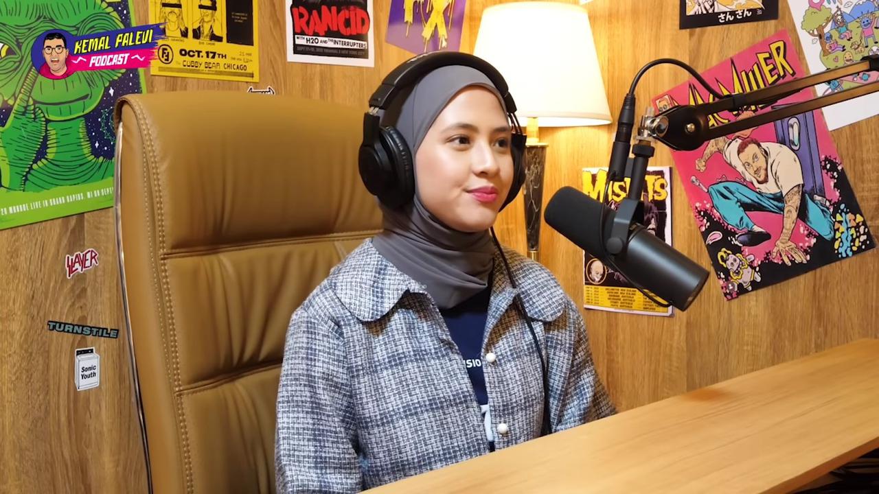 Curhatan Adhisty Zara Sering Nangis Secara Tiba-tiba, Sampai Konsultasi ke Psikolog