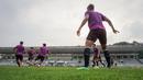 Pemain Timnas Indonesia U-23 melakukan latihan untuk persiapan SEA Games 2021 di Stadion Madya, Senayan, Jakarta, Selasa (12/04/2022) sore WIB. Skuat Garuda Muda rencananya akan berlaga di Hanoi pada 6-22 Mei 2022. (Bola.com/Bagaskara Lazuardi)