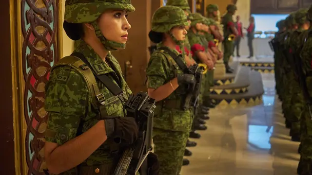 Tentara Wanita AS Kini Boleh Mengepang Rambut dan Pakai Kuteks