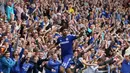 Selebrasi pemain depan Chelsea, Diego Costa, usai menjebol gawang Aston Villa di Stadion Stamford Bridge, London, (27/9/2014). (REUTERS/Paul Hackett)
