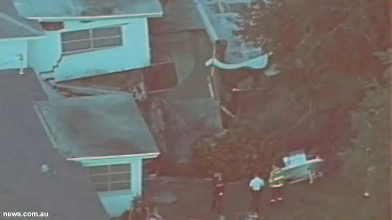 sinkhole-florida-131115a.jpg