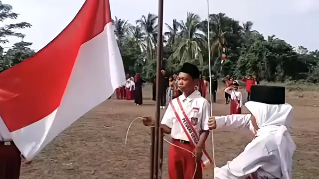 Dulu Gelap Gulita, Asa Kini Menyala di Dusun Saluran Banyuasin Sumsel