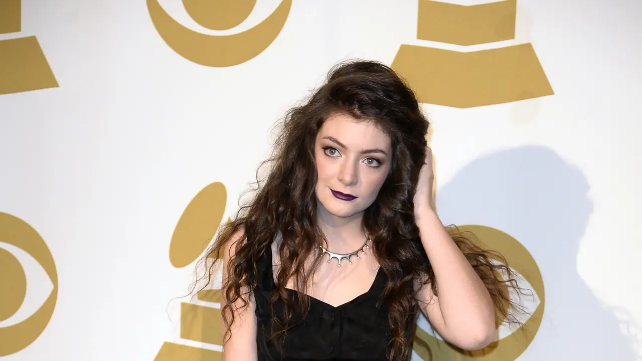 [Bintang]  Lorde