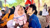 Ibu di Sumsel, Santi ceritakan disabilitas yang disandang putranya, Aidil. Sempat kena rubella saat hamil.  Rimba Balai, Banyuasin, Sumatera Selatan pada Kamis, (6/7/2023).