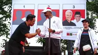 Wakil Direktur Representatif Tim Pemenangan Nasional (TPN) Ganjar-Mahfud, Charles Honoris bersama Ganjar Pranowo dan Ketua DPP PDIP Puan Maharani. (Foto: Istimewa).