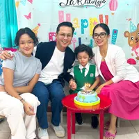 [Instagram/ussypratama]