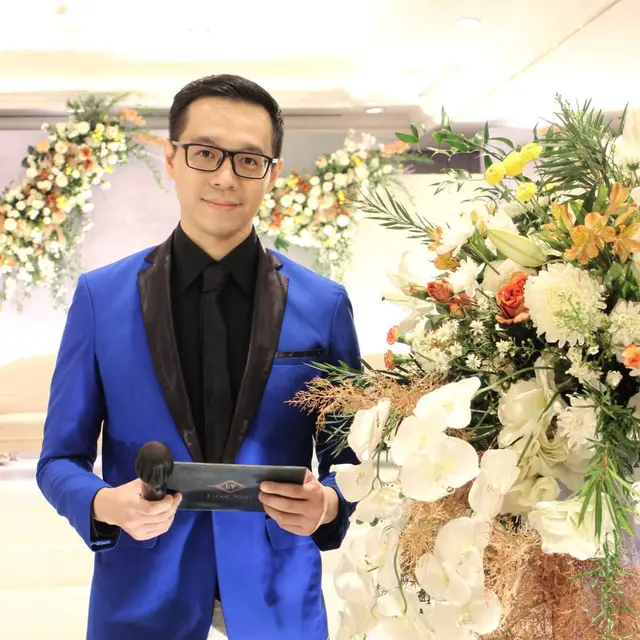 Sebut Timnas Indonesia Tak Layak Juara, Ini 6 Potret Presenter TV Ardes Goenawan