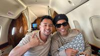 Pesepakbola legendaris Brasil, Ronaldinho, menyempatkan berkunjung ke rumah Raffi Ahmad di Andara, Jakarta Selatan (https://www.instagram.com/p/CfQknW1Pp9l/)