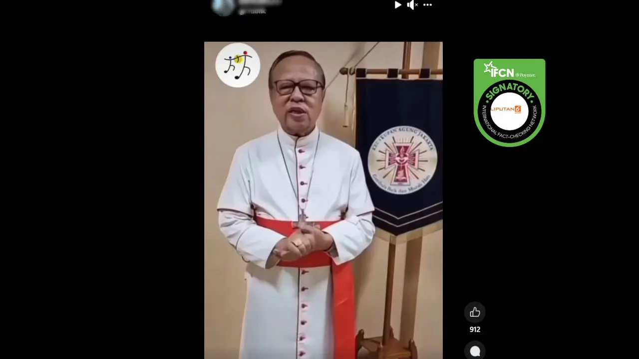 Tangkapan layar klaim video Uskup Agung Jakarta Kardinal Ignatius Suharyo menyampaikan bantuan dana untuk pembangunan gereja yang beredar di Facebook.