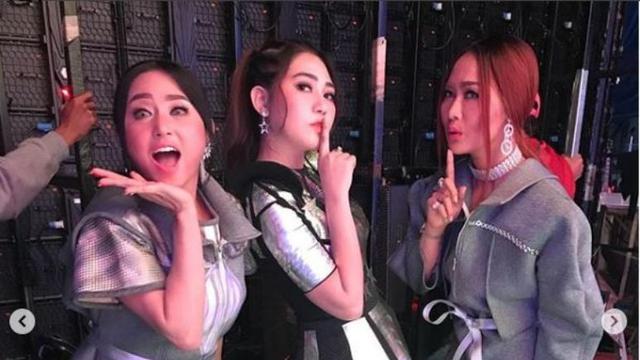 Dewi Perssik (Foto: Instagram)