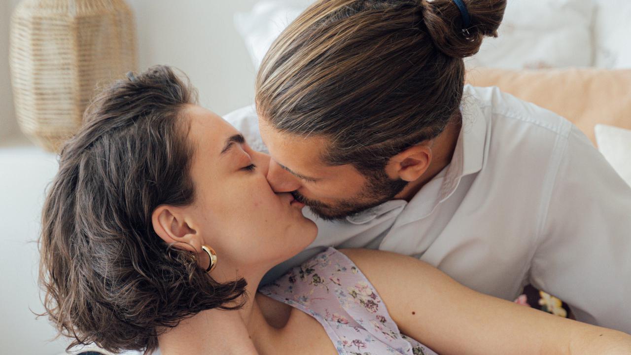 Benarkah Makeup Sex Membuat Bercinta Jadi Lebih Menggairahkan? Ternyata Ini Sebabnya