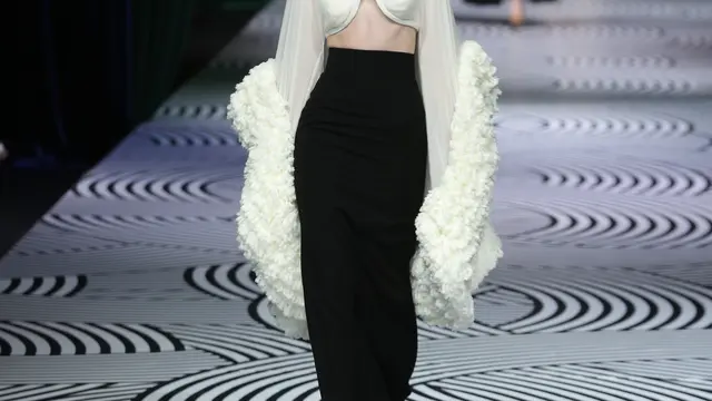 Sebastian Gunawan Signature