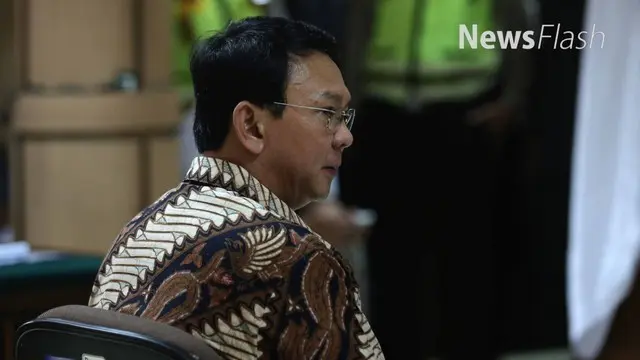 Masa cuti gubernur nonaktif DKI Jakarta Basuki Tjahaja Purnama atau Ahok akan berakhir pada Februari 2017. Hal ini menjadi sorotan banyak pihak.