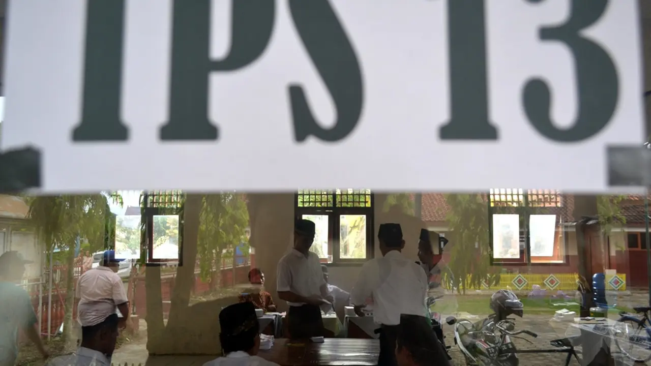 Ilustrasi – Pemungutan suara dalam Pilkada Cilacap 2017. (Foto: Liputan6.com/Muhamad Ridlo)