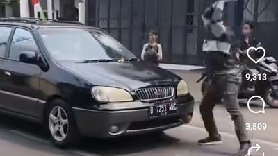 Polisi Amankan Pria Diduga Pecahkan Kaca Mobil di Jagakarsa