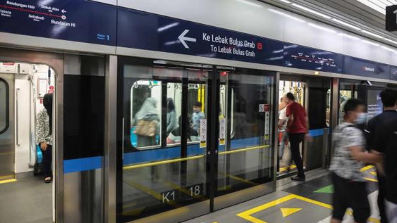 Tarif Rp1 Berlaku, MRT Jakarta Angkut 326 Ribu Penumpang Saat Tahun Baru 2026