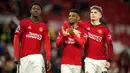 Manchester United kalah selisih gol dari Newcastle United yang berada di posisi tujuh dengan 57 poin dari 37 pertandingan. (AP Photo/Dave Thompson)