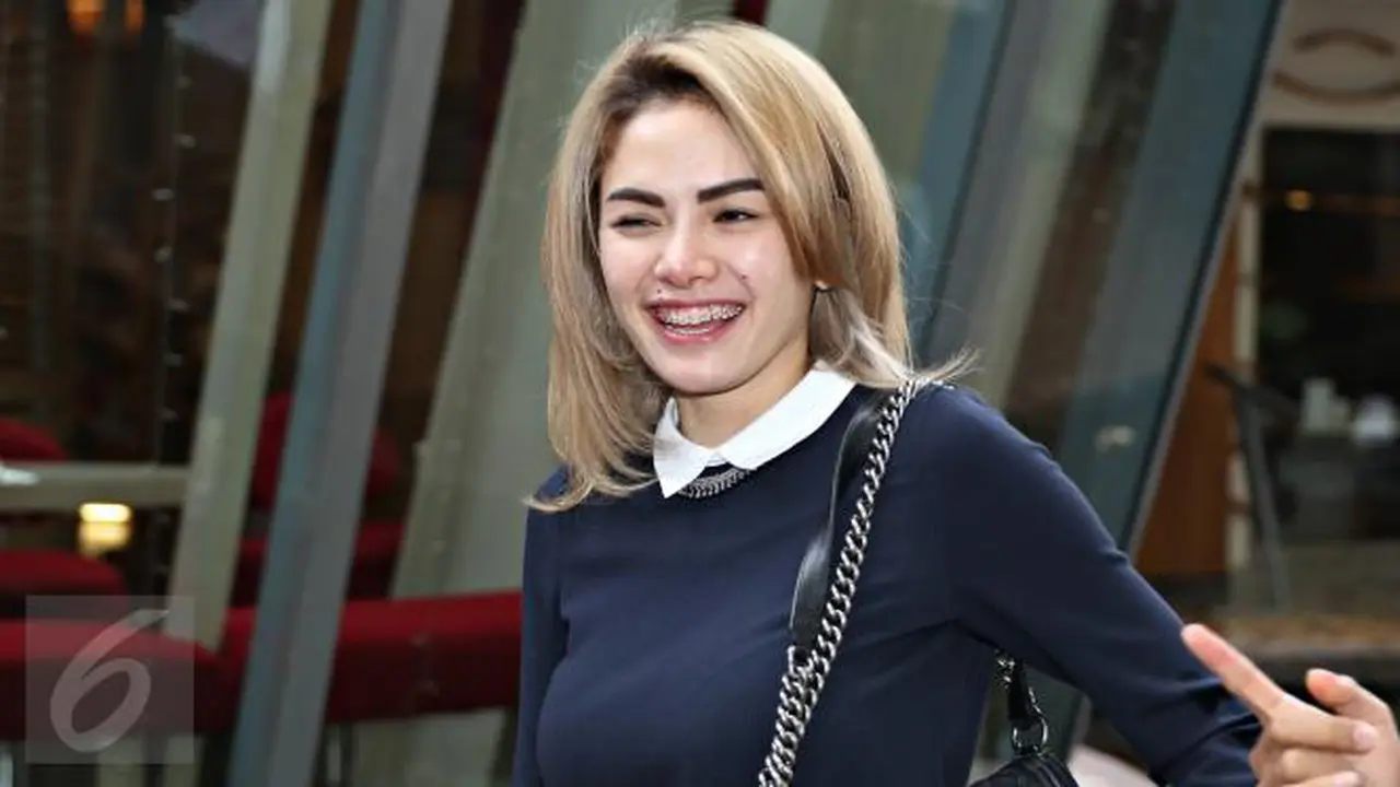 Pamer Foto Sedang Mandi, Nikita Mirzani Dikritik Netizen