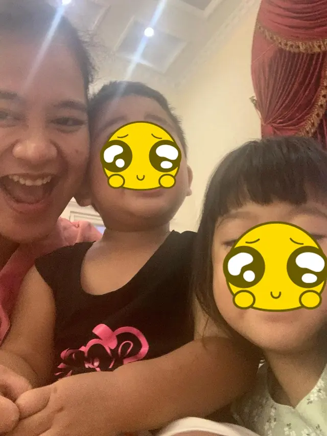 Tengah Hamil Anak Ketiga, Ini 6 Potret Kahiyang Ayu Momong Dua Buah Hatinya