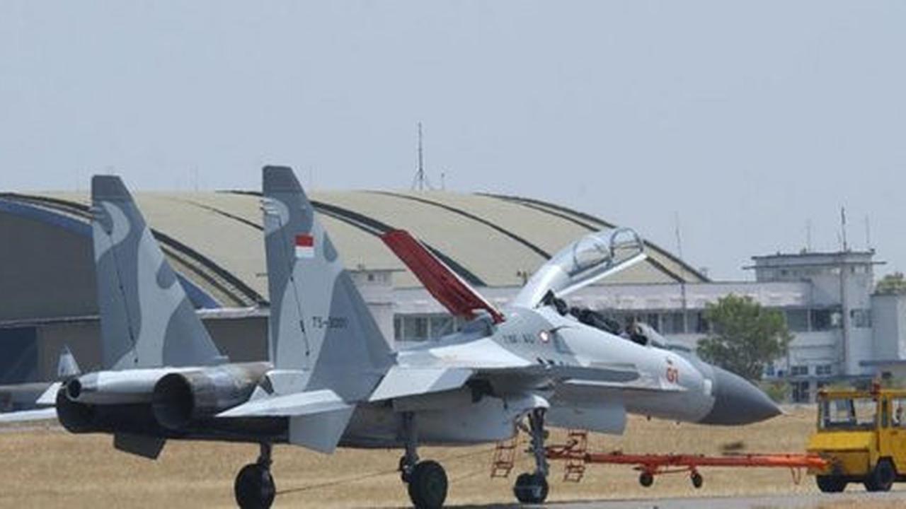 Bangun pangkalan Sukhoi
