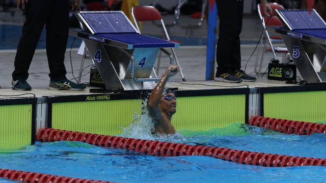 Gagarin Nathaniel Yus, Renang