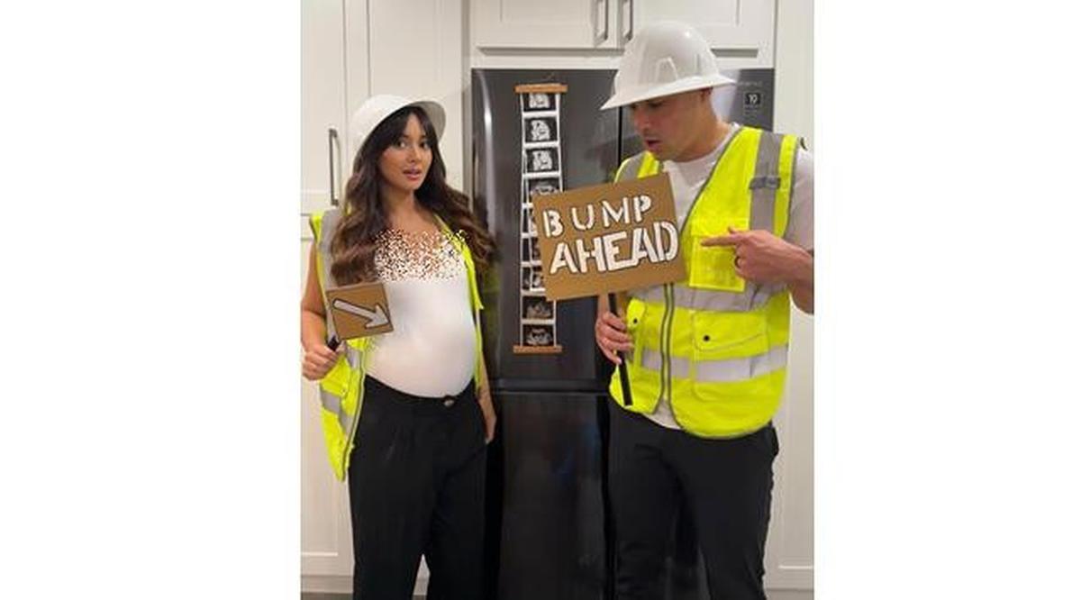 6 Pesona Aurelie Moeremans Pamer Baby Bump, Tampil Glowing dan Menawan