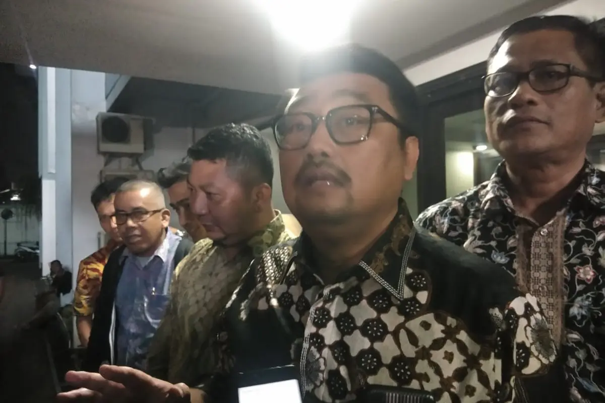 Wasekjen Partai Demokrat Rachland Nashidik usai menjenguk Andi Arief di Direktorat Narkoba Mabes Polri. (Liputan6.com/Ady Anugrahadi)