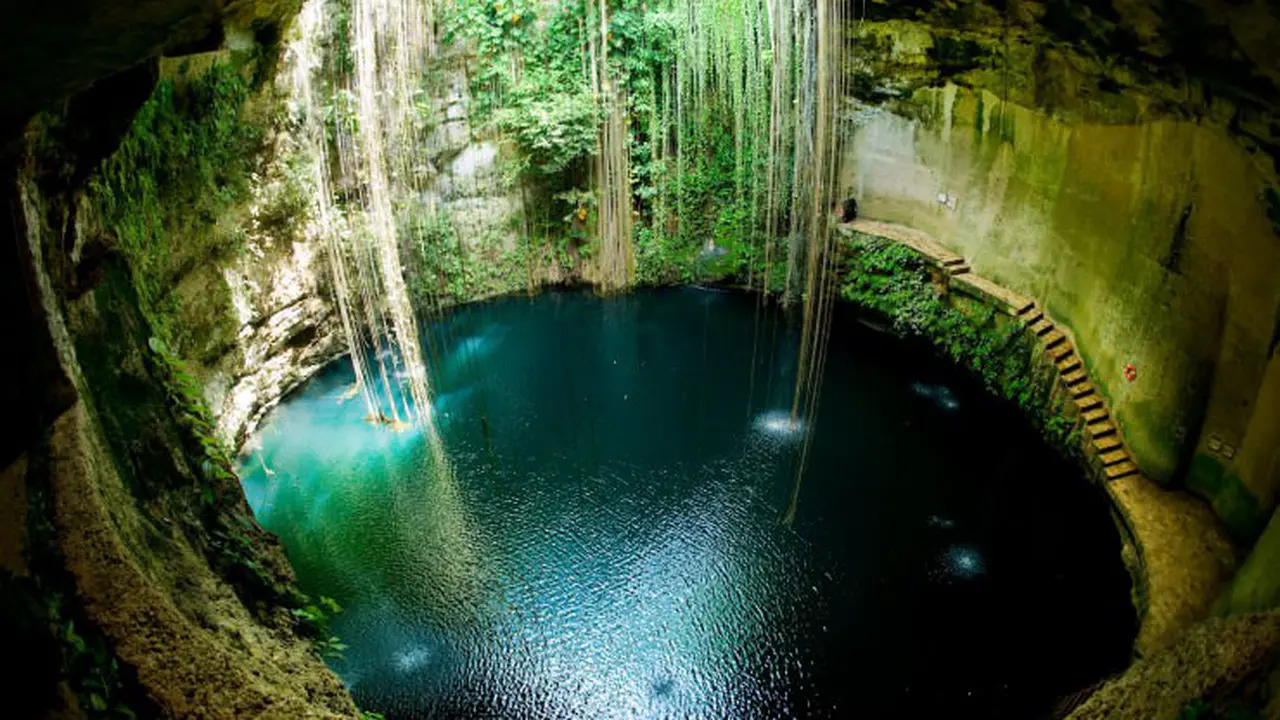 6 Kolam Renang Alami dengan Panorama Fantastis dari Seluruh Dunia