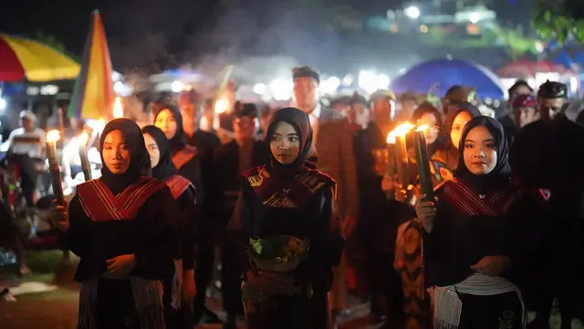 Festival Pesona Bau Nyale 2024 Persembahkan Keindahan Budaya Sasak di The Mandalika