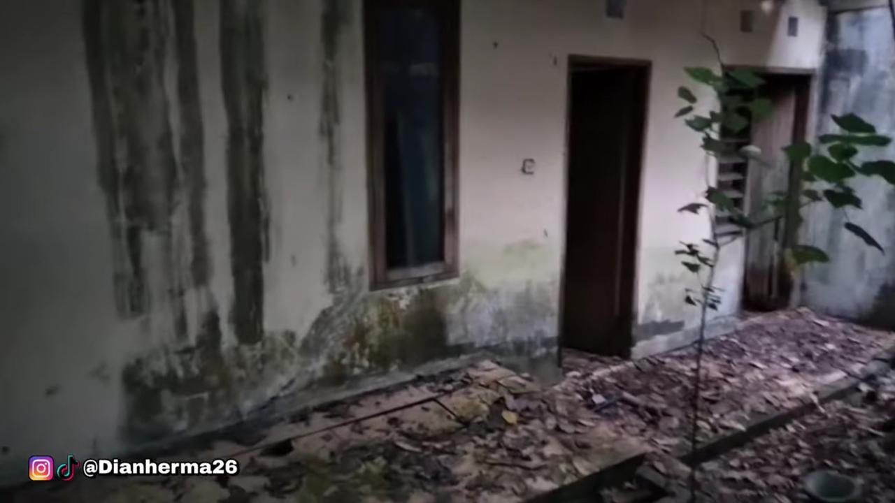Potret Rumah Mewah Cut Keke Sudah Terbengkalai Selama 15 Tahun, Kondisinya Memprihatinkan & Banyak Kejadian Mistis