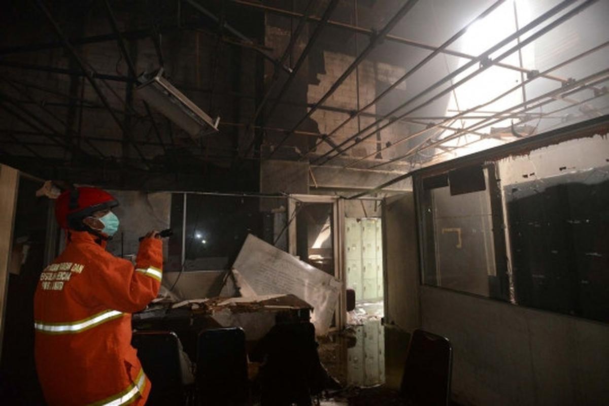 Kondisi hangus basement Dirjen Pajak usai dilalap si jago merah