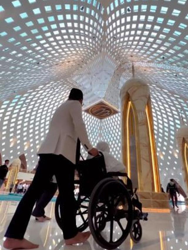 6 Potret Masjid Raya Al Jabbar yang Dirancang Ridwan Kamil, Megah dan Indah