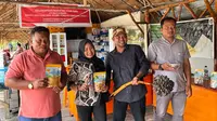 Harta Karun Warga Pasar Rawa di Langkat Sumut dari Merawat Hutan Mangrove, Bisa Produksi Gula Nipah hingga Kripik Ikan Balendah. (Dok: Liputan6.com/dyah)