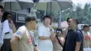 Mantan pelatih Timnas Indonesia, Shin Tae-yong bersiap melakukan syuting film Ghost Soccer: Bola Mati yang berlangsung di Cisalak, Subang, Jawa Barat pada Minggu (19/01/2025). (Bola.com/Rivo Falah Naufal)